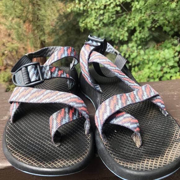 Chacos Strappy Red Blue Sandals Women’s Size 9 - Picture 2 of 9